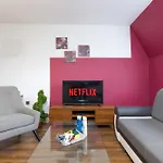 Elegant 1 Bedroom Apartment - Powei Apartments