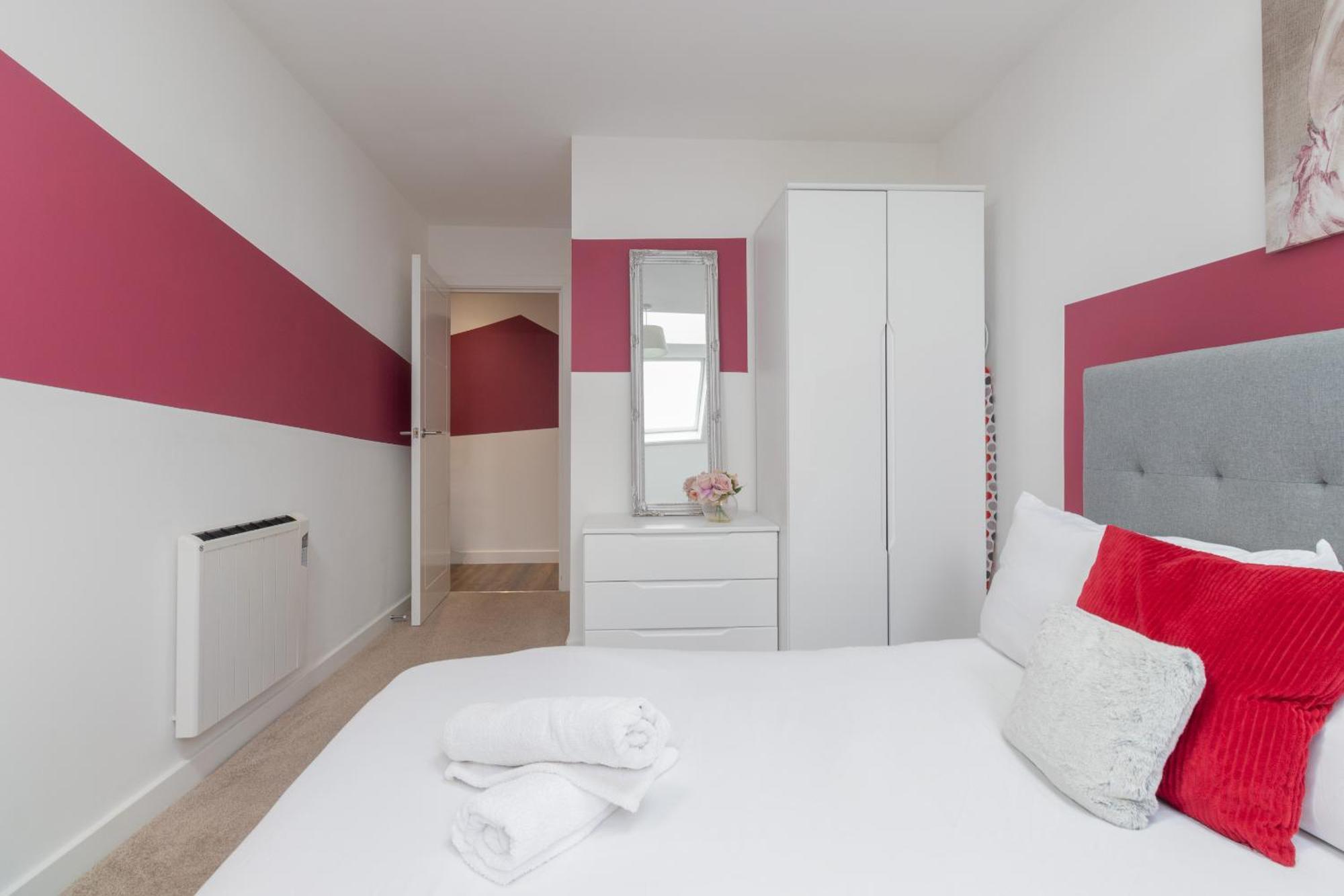 Elegant 1 Bedroom - Powei Apartment
